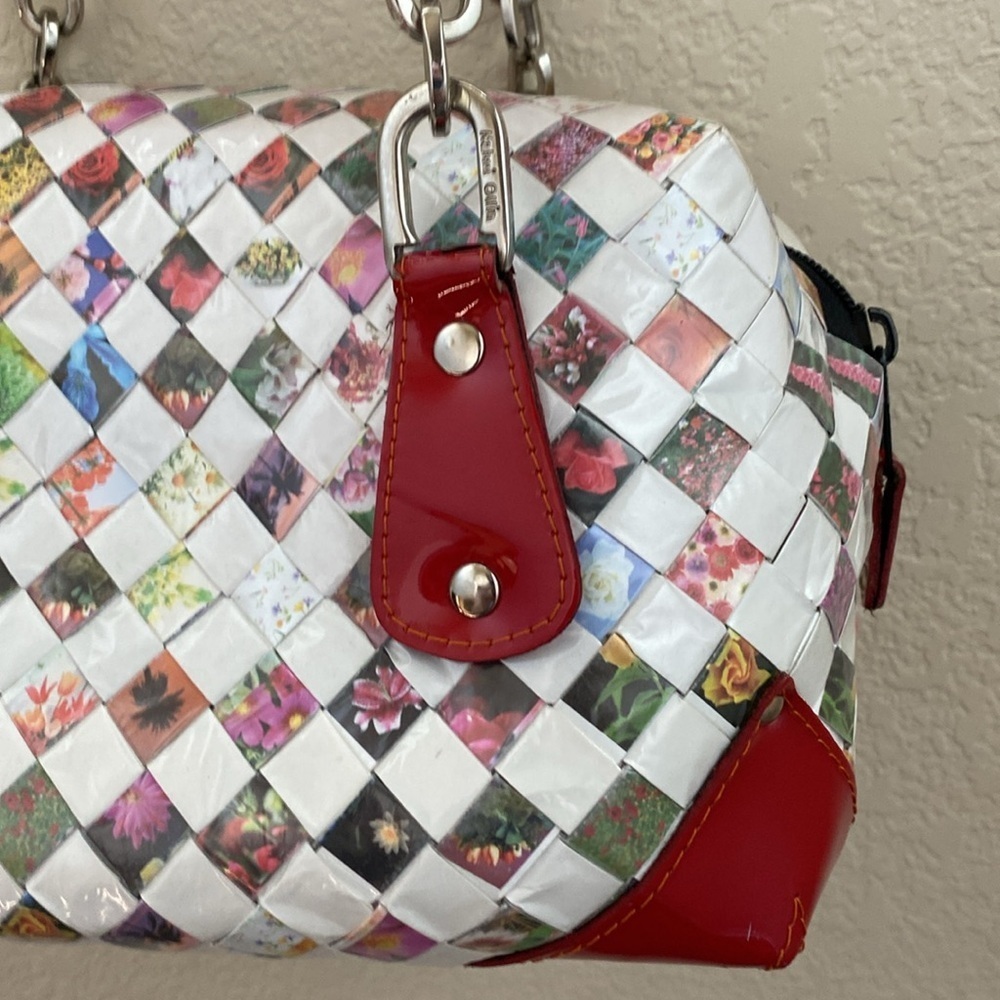 Nahui Ollin Woven Wrapper Stylish Red and White Women's Handbag. - Picture 4 of 16